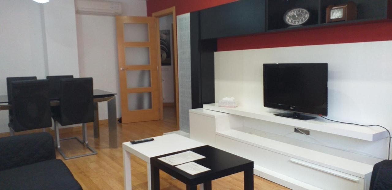 Apartamento Los Lirios Logroño Kültér fotó